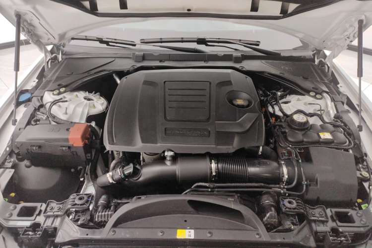 Used Jaguar XEL 2022 2.0T 250 PS R-DYNAMIC S Advanced Sport Edition Engine Bay