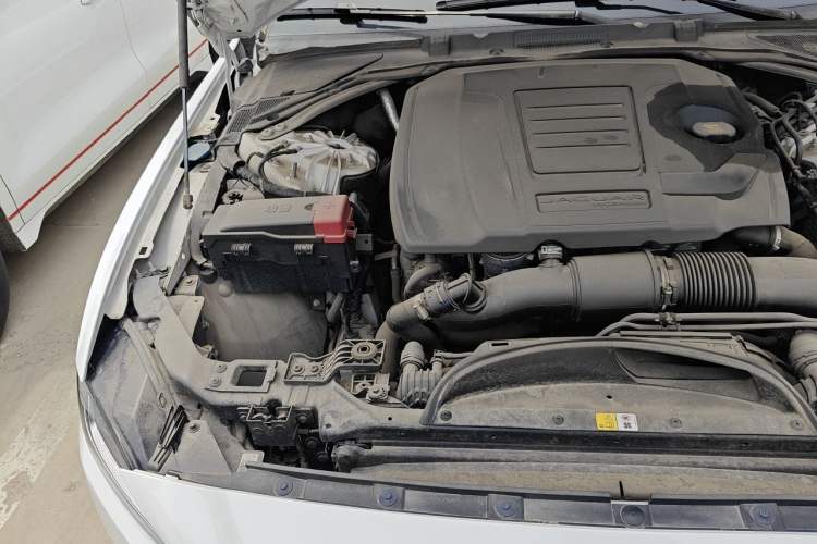Used Jaguar XEL 2022 2.0T 250 PS R-DYNAMIC S Advanced Sport Edition Engine Bay Right