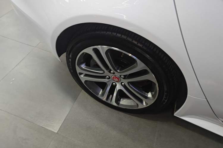 Used Jaguar XEL 2022 2.0T 250 PS R-DYNAMIC S Advanced Sport Edition Exterior 5
