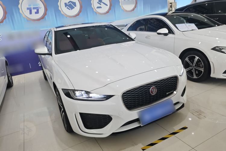 Used Jaguar XEL 2022 2.0T 250 PS R-DYNAMIC S Advanced Sport Edition Front Right 45 Deg