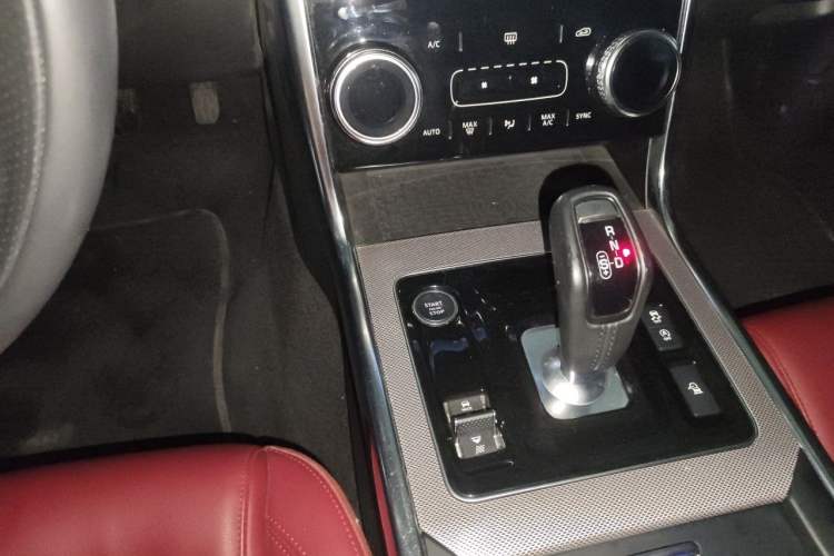 Used Jaguar XEL 2022 2.0T 250 PS R-DYNAMIC S Advanced Sport Edition Gear Lever