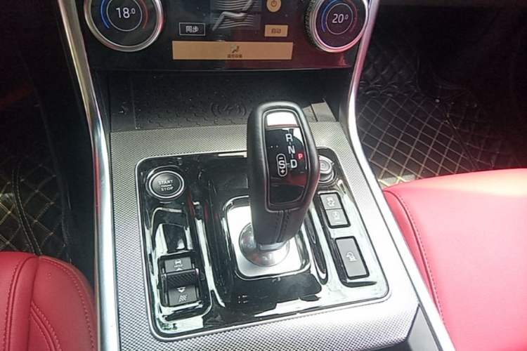 Used Jaguar XEL 2022 2.0T 250 PS R-DYNAMIC S Advanced Sport Edition Gear Lever