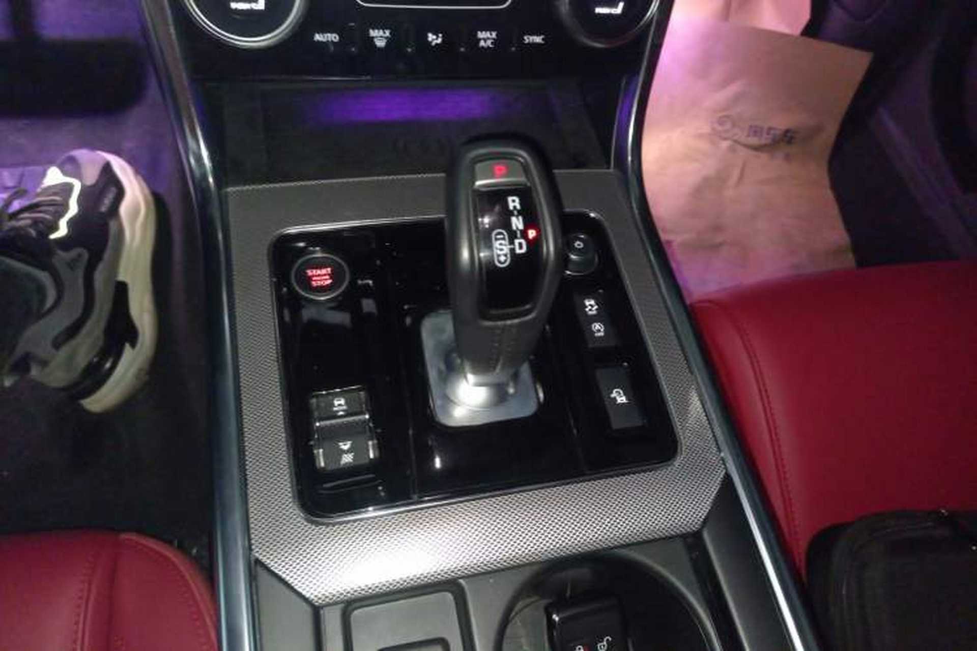 Used Jaguar XEL 2022 2.0T 250 PS R-DYNAMIC S Advanced Sport Edition Gear Lever