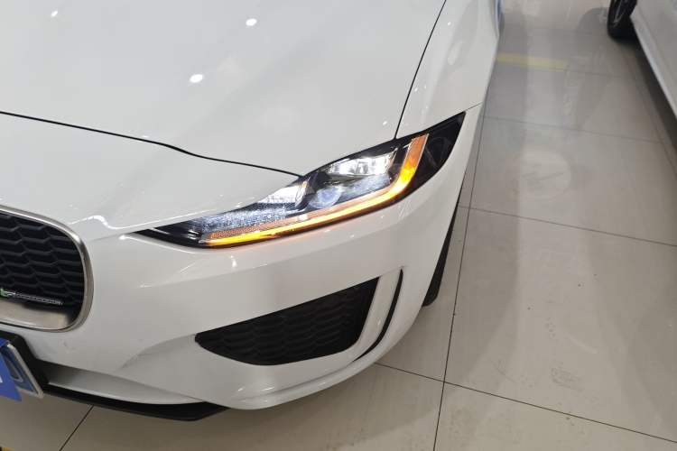 Used Jaguar XEL 2022 2.0T 250 PS R-DYNAMIC S Advanced Sport Edition Left Front Headlight