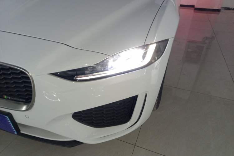 Used Jaguar XEL 2022 2.0T 250 PS R-DYNAMIC S Advanced Sport Edition Left Front Headlight
