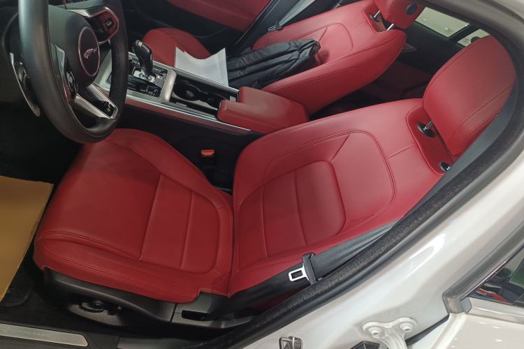 Used Jaguar XEL 2022 2.0T 250 PS R-DYNAMIC S Advanced Sport Edition Left Front Seat