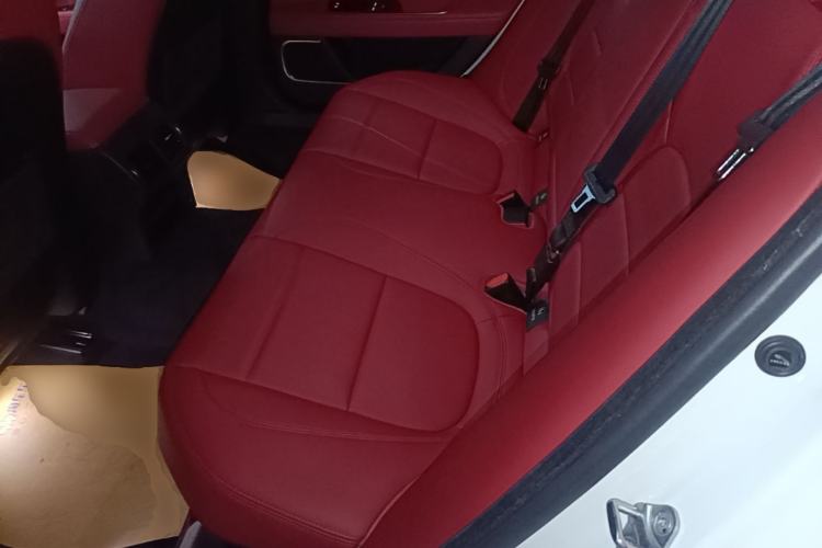 Used Jaguar XEL 2022 2.0T 250 PS R-DYNAMIC S Advanced Sport Edition Left Rear Seat