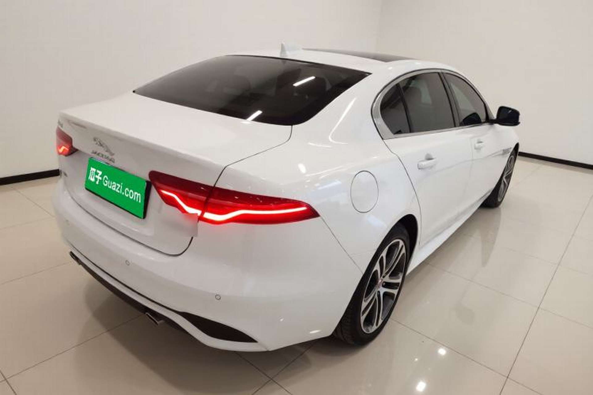 Used Jaguar XEL 2022 2.0T 250 PS R-DYNAMIC S Advanced Sport Edition Rear Right 45 Deg