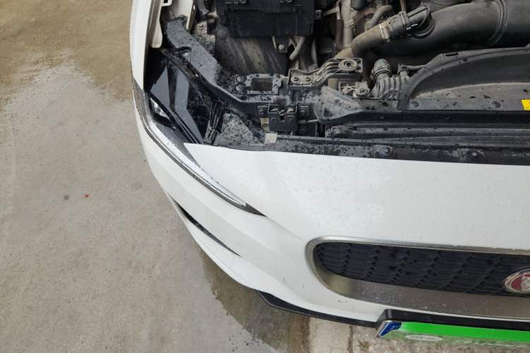 Used Jaguar XEL 2022 2.0T 250 PS R-DYNAMIC S Advanced Sport Edition Right Front Headlight