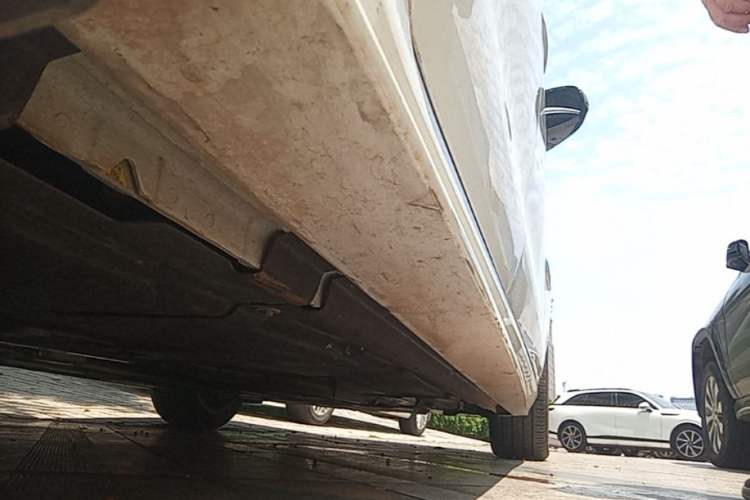 Used Jaguar XEL 2022 2.0T 250 PS R-DYNAMIC S Advanced Sport Edition Right Side Sill