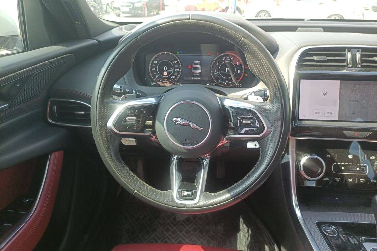 Used Jaguar XEL 2022 2.0T 250 PS R-DYNAMIC S Advanced Sport Edition Steering Wheel