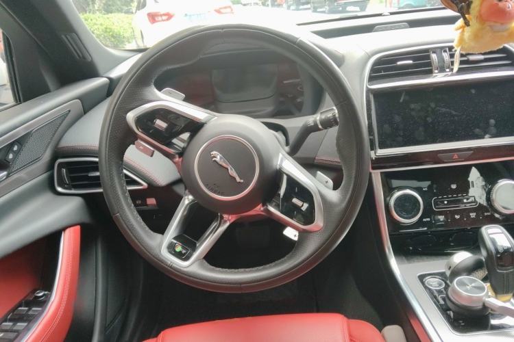 Used Jaguar XEL 2022 2.0T 250 PS R-DYNAMIC S Advanced Sport Edition Steering Wheel