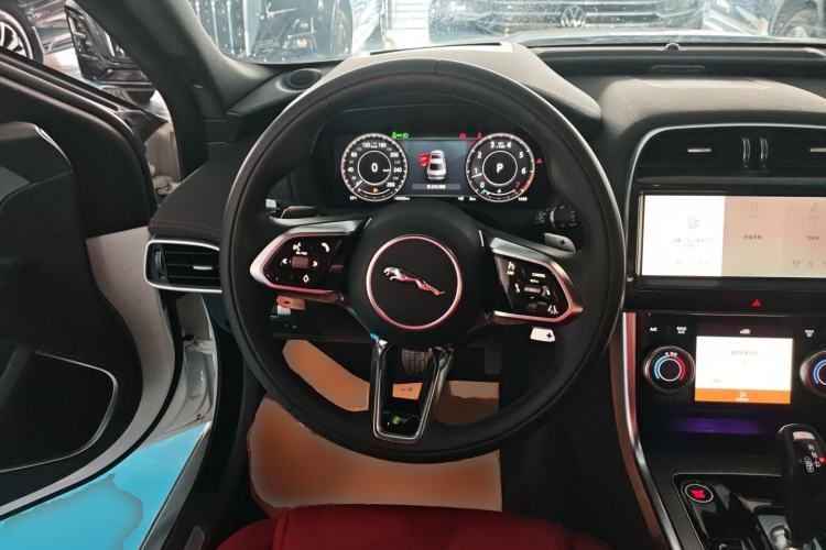 Used Jaguar XEL 2022 2.0T 250 PS R-DYNAMIC S Advanced Sport Edition Steering Wheel