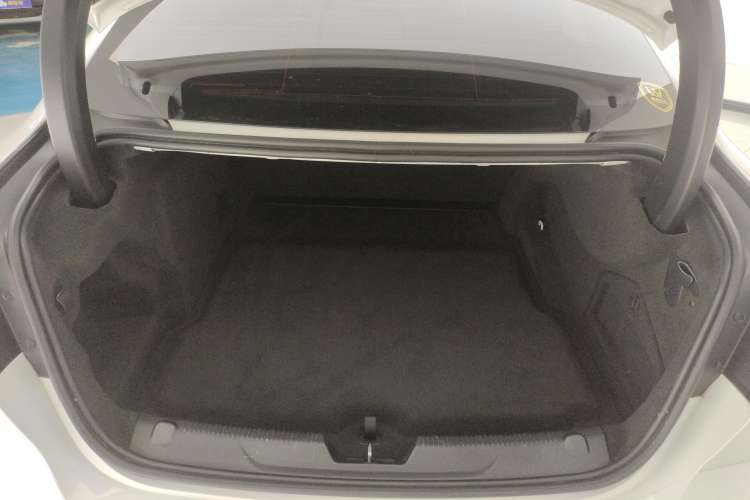 Used Jaguar XEL 2022 2.0T 250 PS R-DYNAMIC S Advanced Sport Edition Trunk