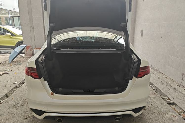 Used Jaguar XEL 2022 2.0T 250 PS R-DYNAMIC S Advanced Sport Edition Trunk