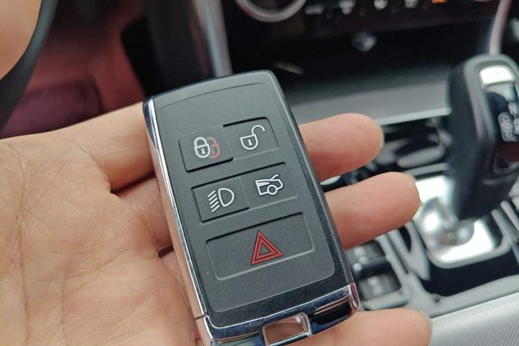 Used Jaguar XEL 2022 2.0T 250 PS R-DYNAMIC S Advanced Sport Edition Vehicle Key