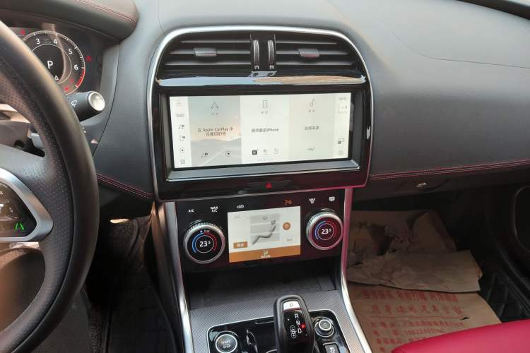 Used Jaguar XEL 2023 2.0T 250 PS R-DYNAMIC S Advanced Sport Edition Audio And AC Panel