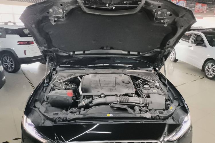 Used Jaguar XEL 2023 2.0T 250 PS R-DYNAMIC S Advanced Sport Edition Engine Bay
