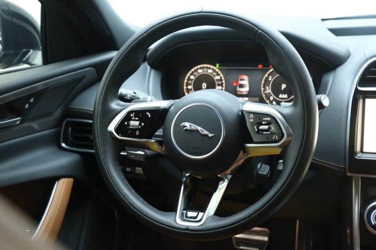 Used Jaguar XEL 2023 2.0T 250 PS R-DYNAMIC S Advanced Sport Edition Interior 2