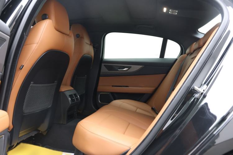 Used Jaguar XEL 2023 2.0T 250 PS R-DYNAMIC S Advanced Sport Edition Interior 5