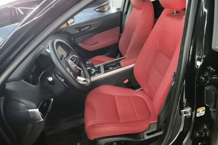 Used Jaguar XEL 2023 2.0T 250 PS R-DYNAMIC S Advanced Sport Edition Left Front Seat