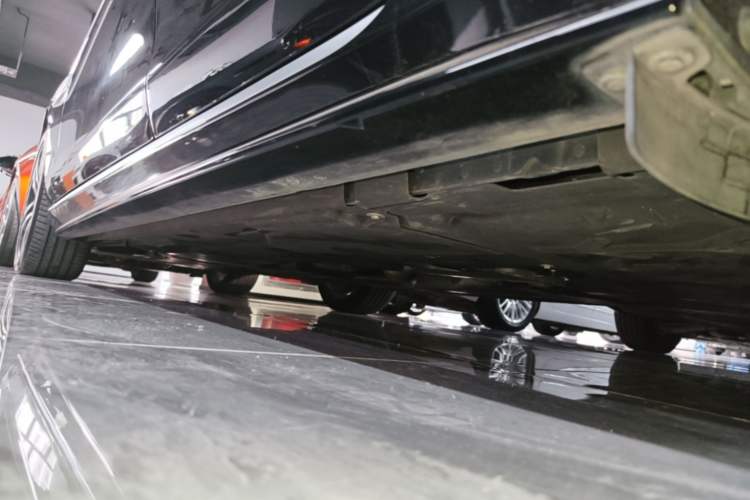 Used Jaguar XEL 2023 2.0T 250 PS R-DYNAMIC S Advanced Sport Edition Left Side Sill