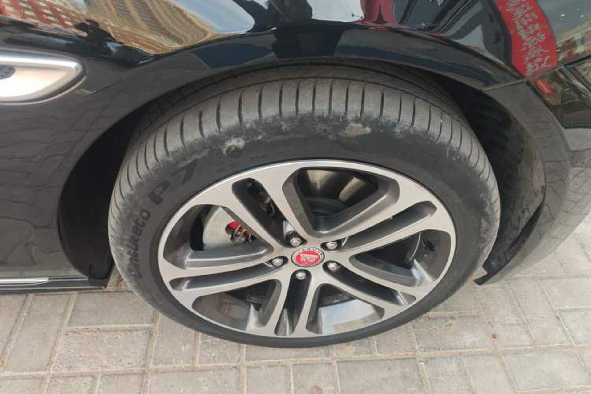 Used Jaguar XEL 2023 2.0T 250 PS R-DYNAMIC S Advanced Sport Edition Right Front Wheel Hub