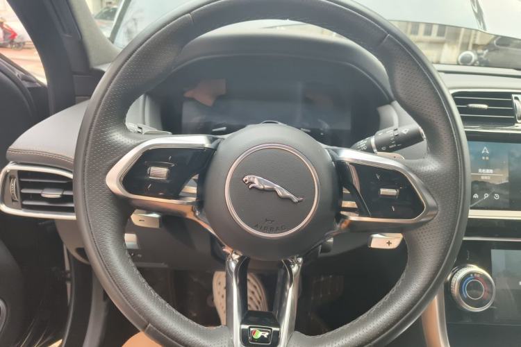 Used Jaguar XEL 2023 2.0T 250 PS R-DYNAMIC S Advanced Sport Edition Steering Wheel