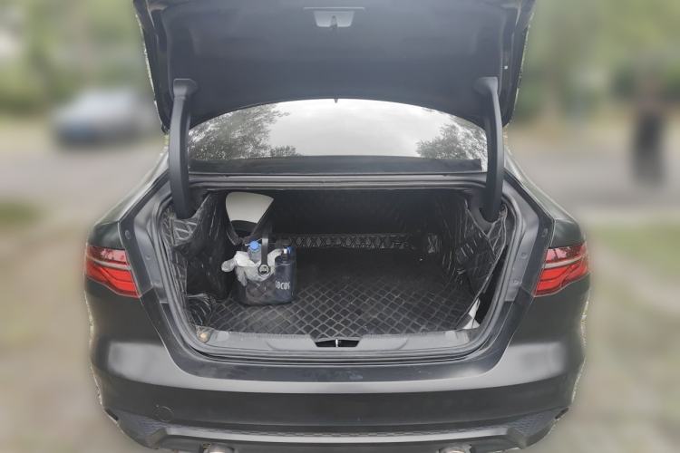 Used Jaguar XEL 2023 2.0T 250 PS R-DYNAMIC S Advanced Sport Edition Trunk