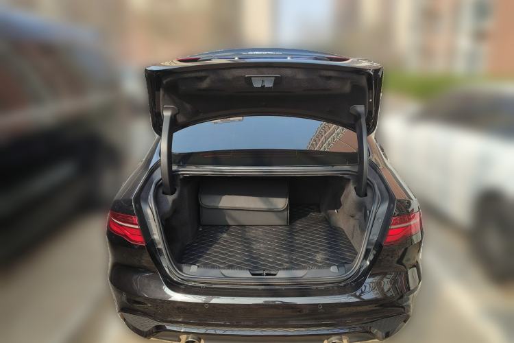 Used Jaguar XEL 2023 2.0T 250 PS R-DYNAMIC S Advanced Sport Edition Trunk
