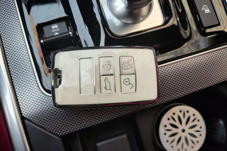 Used Jaguar XEL 2023 2.0T 250 PS R-DYNAMIC S Advanced Sport Edition Vehicle Key