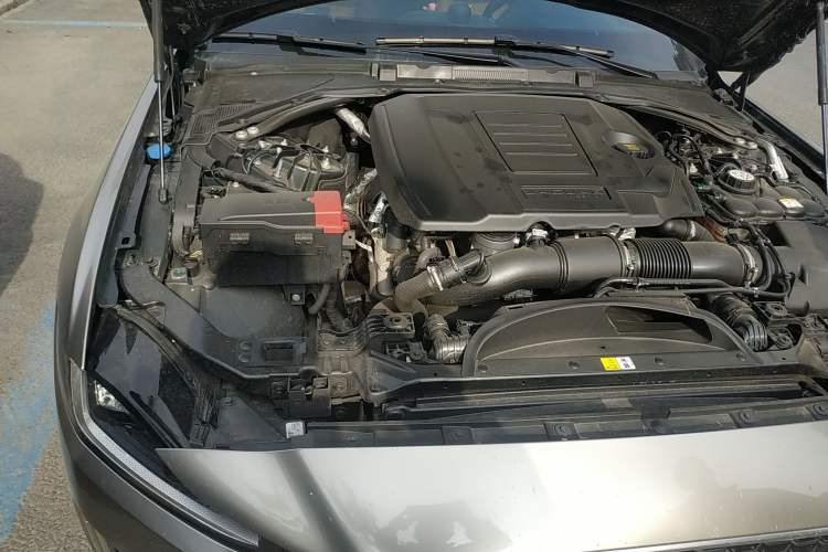 Used Jaguar XEL 2023 2.0T 250 PS R-DYNAMIC S Advanced Sport Edition Engine Bay Right