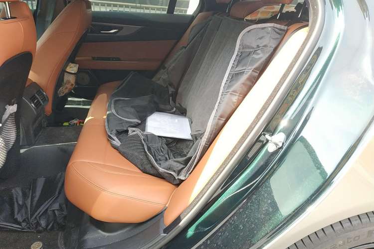 Used Jaguar XEL 2023 2.0T 250 PS R-DYNAMIC S Advanced Sport Edition Left Rear Seat