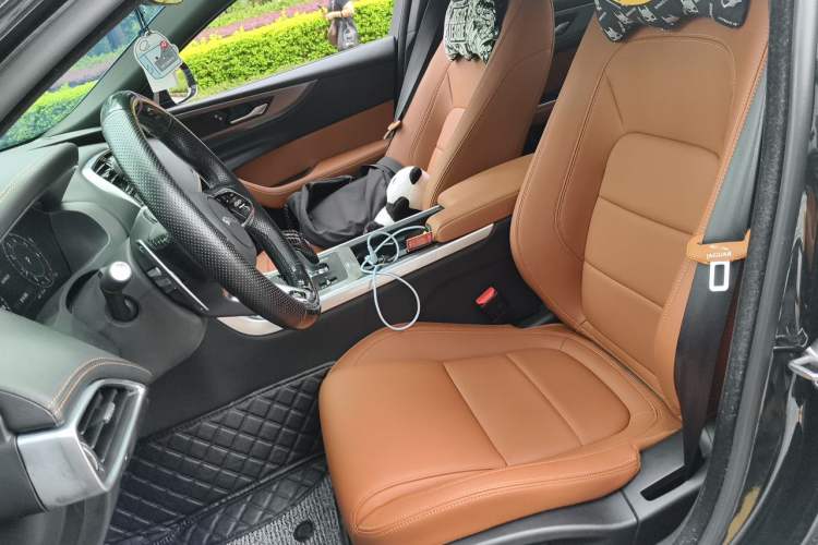 Used Jaguar XEL 2023 2.0T 250 PS R-DYNAMIC S Advanced Sport Edition Left Front Seat