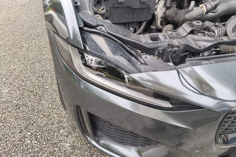 Used Jaguar XEL 2023 2.0T 250 PS R-DYNAMIC S Advanced Sport Edition Right Front Headlight