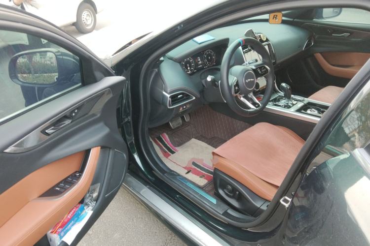 Used Jaguar XEL 2023 2.0T 250 PS R-DYNAMIC S Advanced Sport Edition Driver Seat