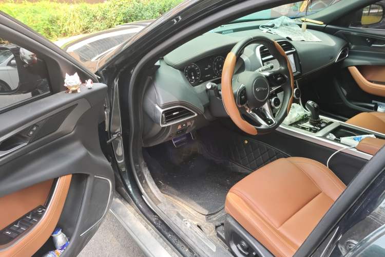 Used Jaguar XEL 2023 2.0T 250 PS R-DYNAMIC S Advanced Sport Edition Driver Seat