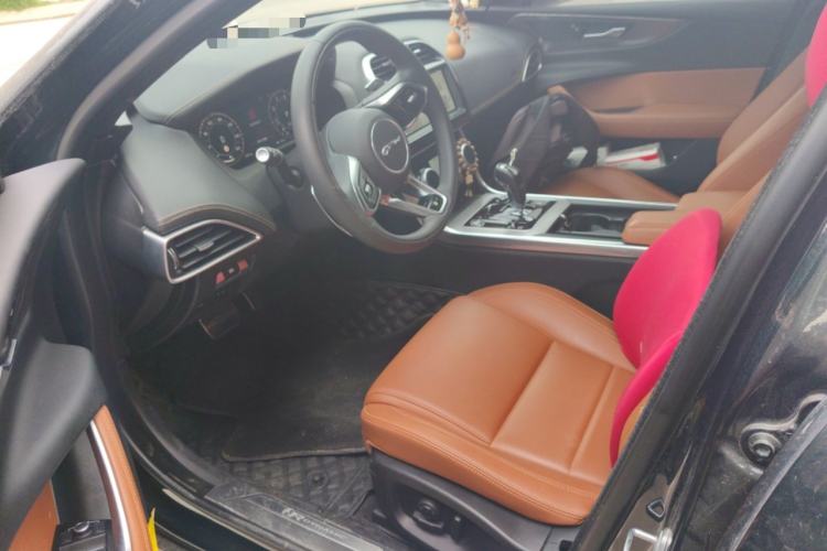 Used Jaguar XEL 2023 2.0T 250 PS R-DYNAMIC S Advanced Sport Edition Driver Seat