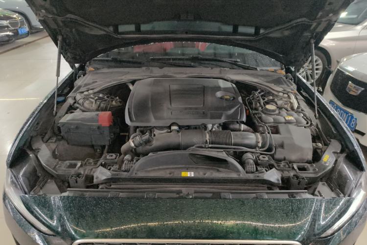 Used Jaguar XEL 2023 2.0T 250 PS R-DYNAMIC S Advanced Sport Edition Engine Bay