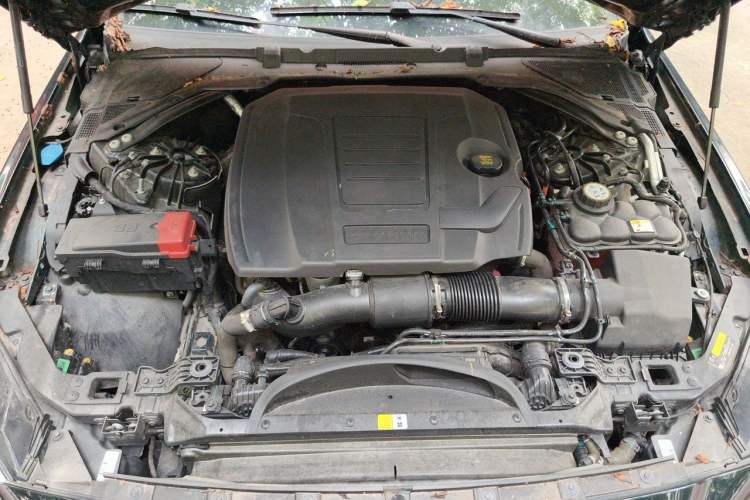 Used Jaguar XEL 2023 2.0T 250 PS R-DYNAMIC S Advanced Sport Edition Engine Bay