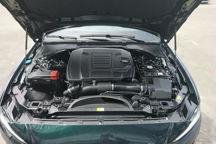 Used Jaguar XEL 2023 2.0T 250 PS R-DYNAMIC S Advanced Sport Edition Engine Bay