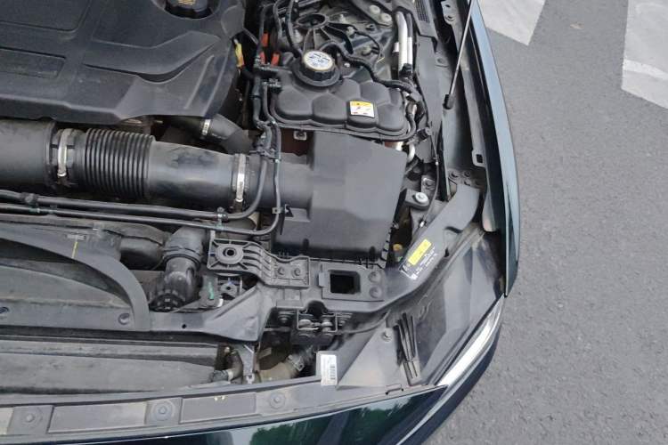 Used Jaguar XEL 2023 2.0T 250 PS R-DYNAMIC S Advanced Sport Edition Engine Bay Left