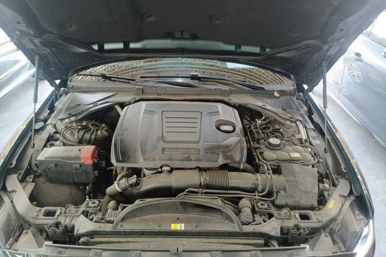 Used Jaguar XEL 2023 2.0T 250 PS R-DYNAMIC S Advanced Sport Edition Engine Bay