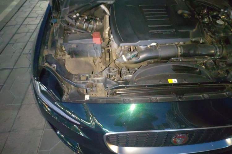 Used Jaguar XEL 2023 2.0T 250 PS R-DYNAMIC S Advanced Sport Edition Engine Bay Right