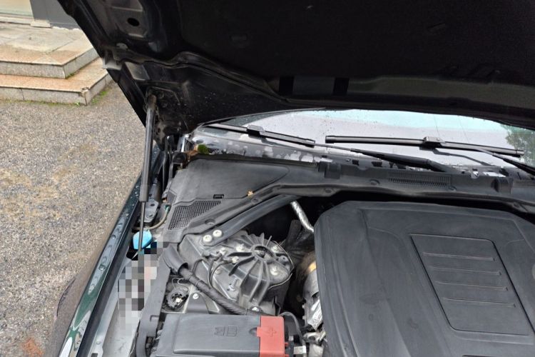 Used Jaguar XEL 2023 2.0T 250 PS R-DYNAMIC S Advanced Sport Edition Engine Bay Right