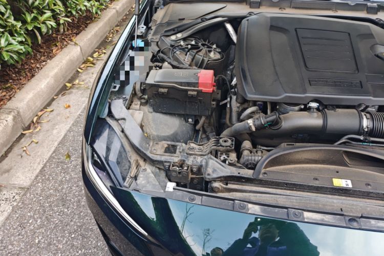 Used Jaguar XEL 2023 2.0T 250 PS R-DYNAMIC S Advanced Sport Edition Engine Bay Right