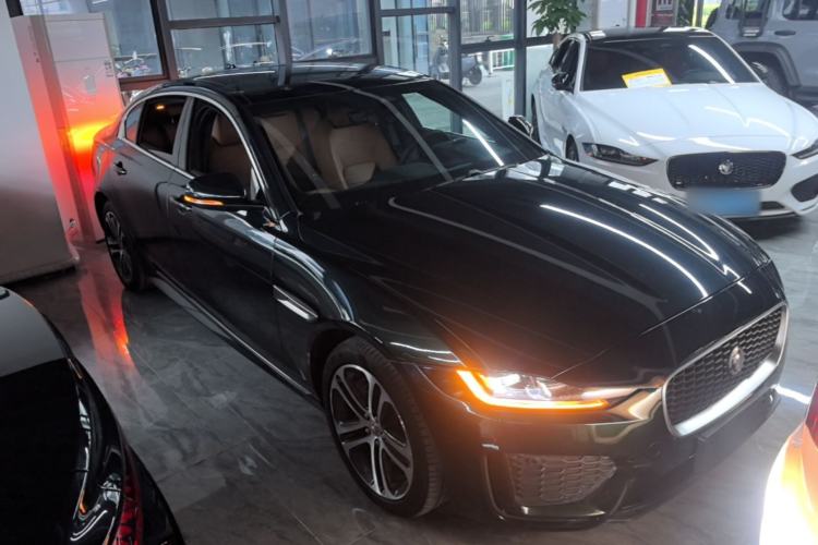 Used Jaguar XEL 2023 2.0T 250 PS R-DYNAMIC S Advanced Sport Edition Front Right 45 Deg