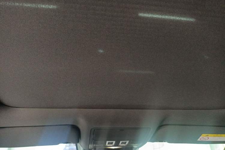 Used Jaguar XEL 2023 2.0T 250 PS R-DYNAMIC S Advanced Sport Edition Headliner