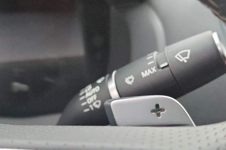 Used Jaguar XEL 2023 2.0T 250 PS R-DYNAMIC S Advanced Sport Edition Interior 10