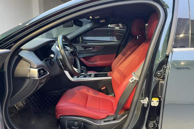 Used Jaguar XEL 2023 2.0T 250 PS R-DYNAMIC S Advanced Sport Edition Interior 2